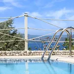 Oceanida Aelia Apartment *