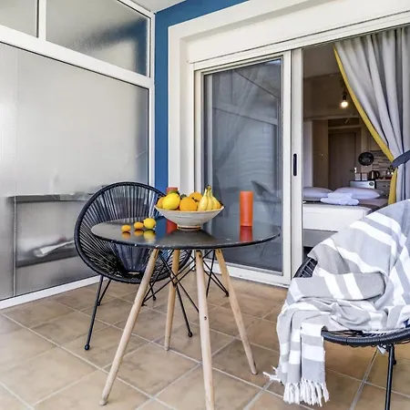 Oceanida Aelia Apartment *