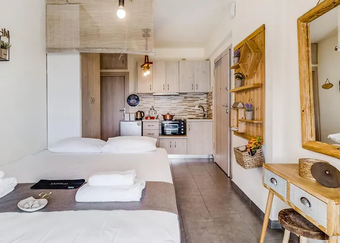 Oceanida Aelia Apartment *