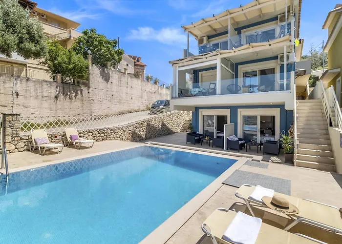 Oceanida Aelia Apartment *